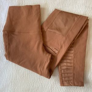 Alo Yoga Moto high waisted legging